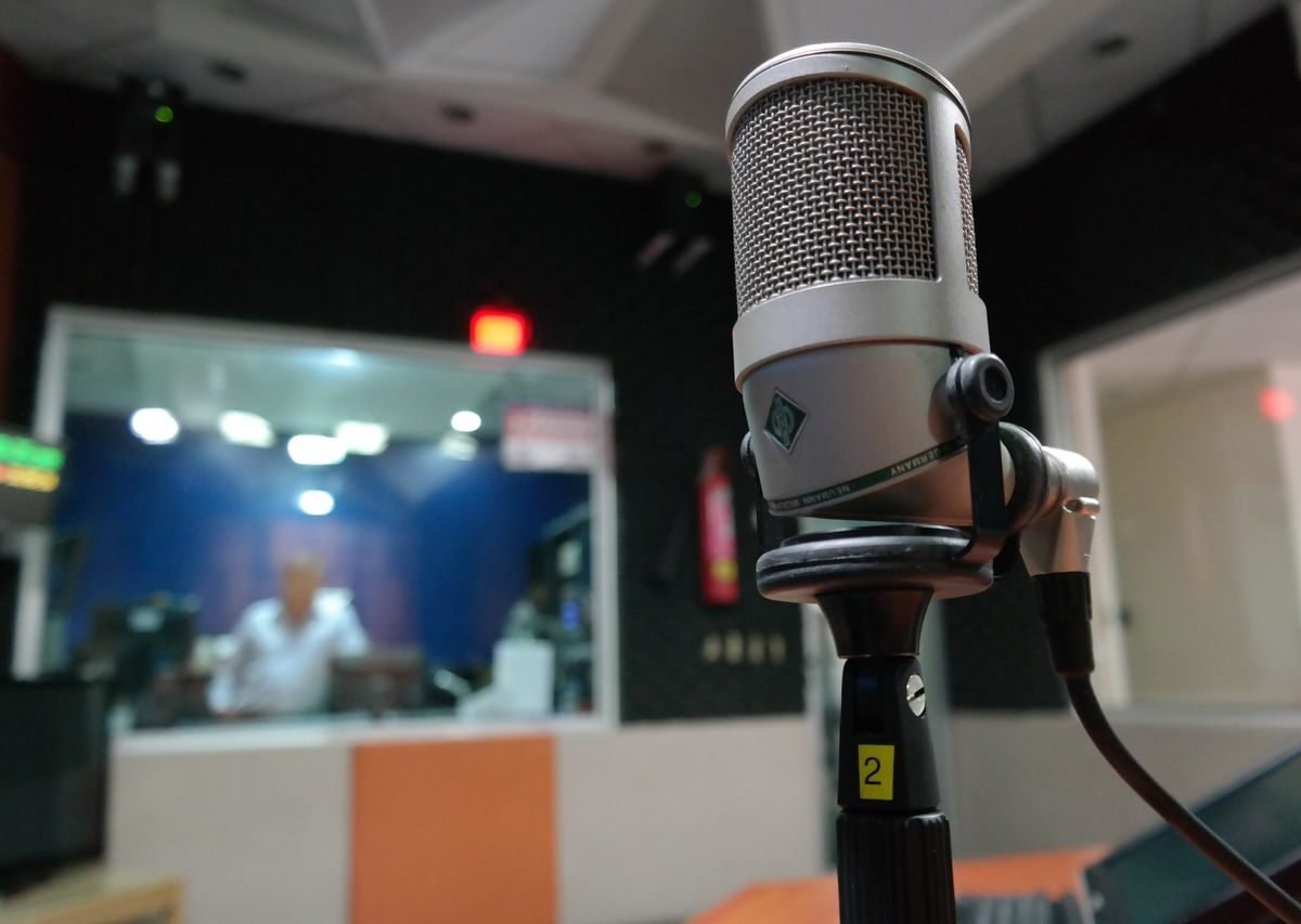 Como pesquisar produtoras, estúdios e empresas do mercado musical