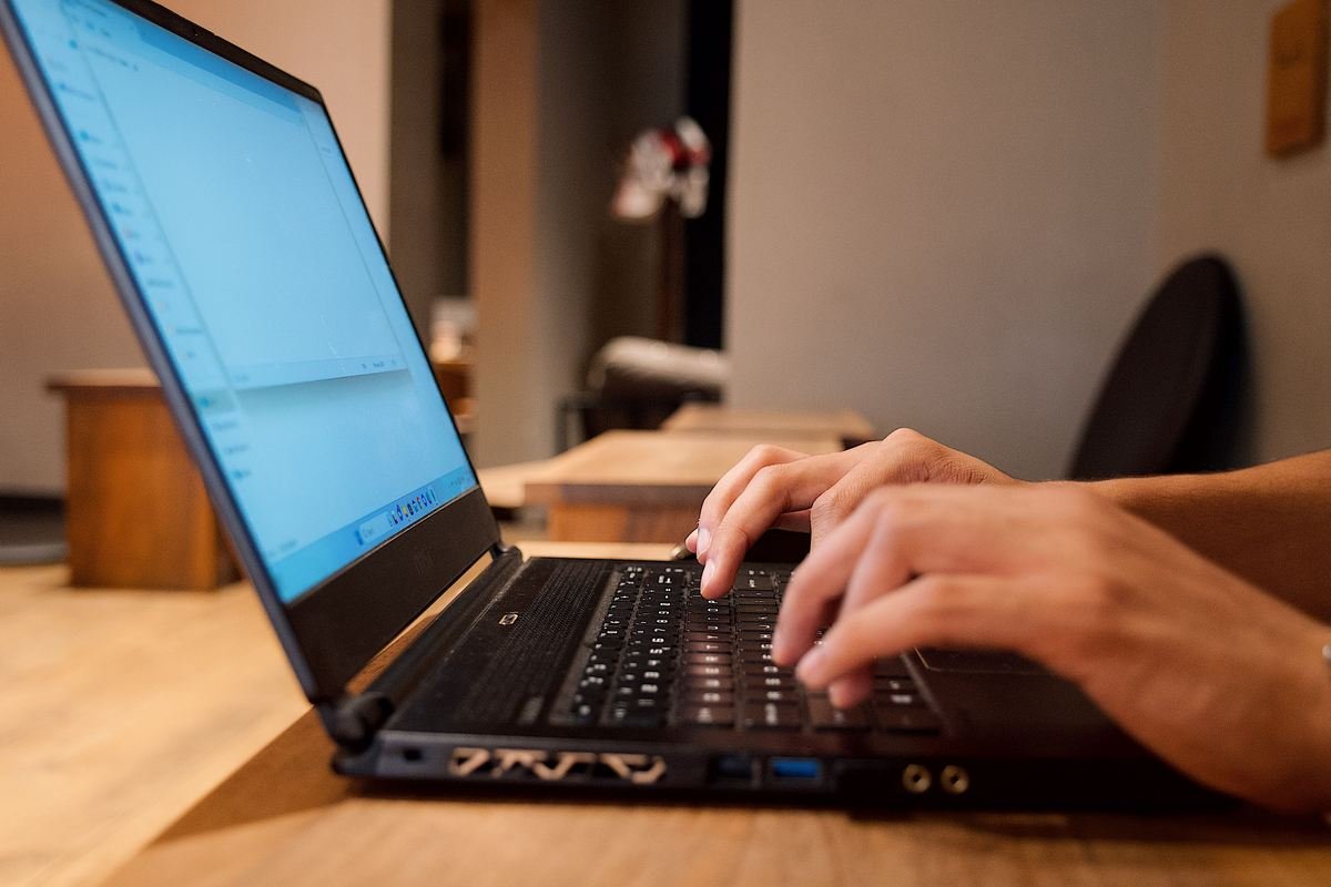 Internet fica lenta apenas no notebook
